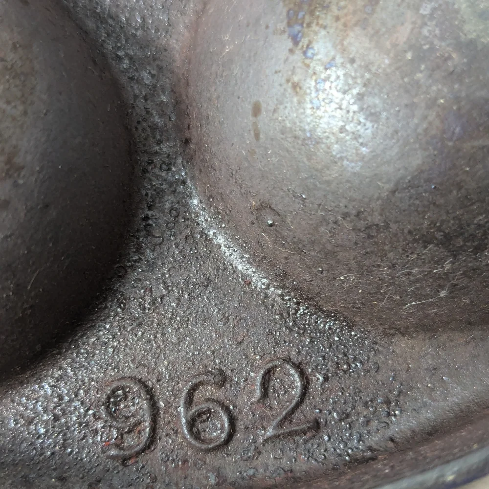 Vintage GRISWOLD Aebleskiver 962 Erie Pa